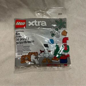 LEGO Xtra 40368 Accessory Set with Red and Green